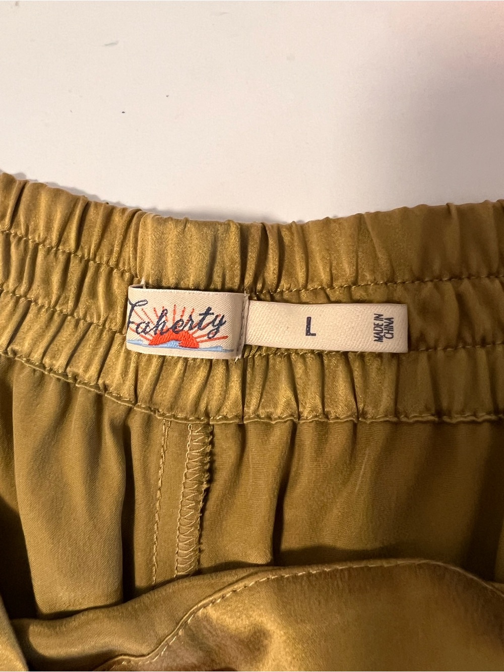 Faherty Sandwashed Silk Gemma Wide Leg Pants in Antique Bronze Sz L - Picture 6 of 6